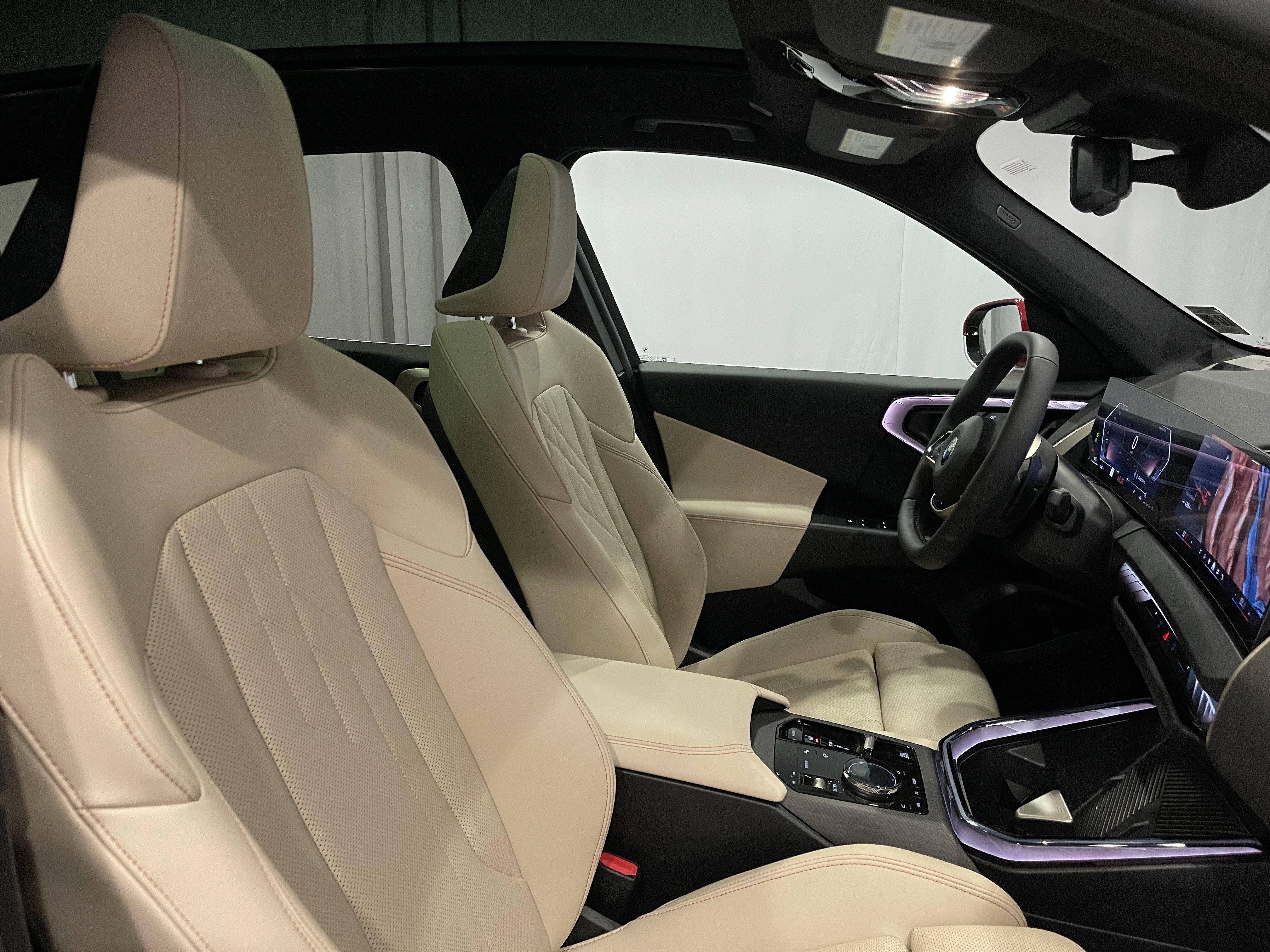 Used 2025 BMW X3 xDrive30i w/ Convenience Package image 12