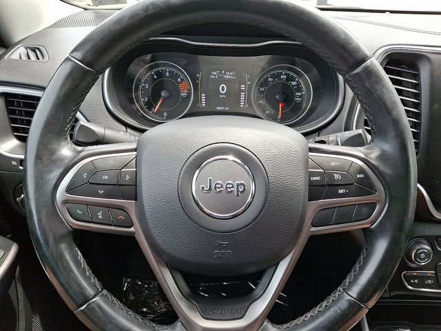 Used 2019 Jeep Cherokee Latitude Plus AWD/4WD image 14