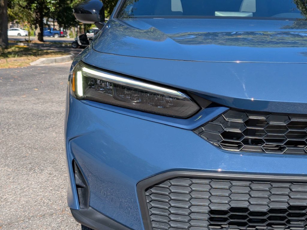Used 2025 Honda Civic Sport image 9