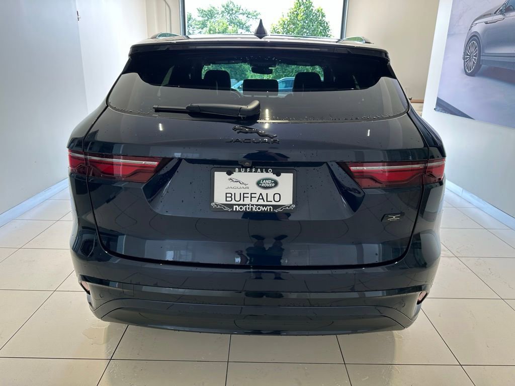 New 2026 Jaguar F-PACE R-Dynamic S image 3