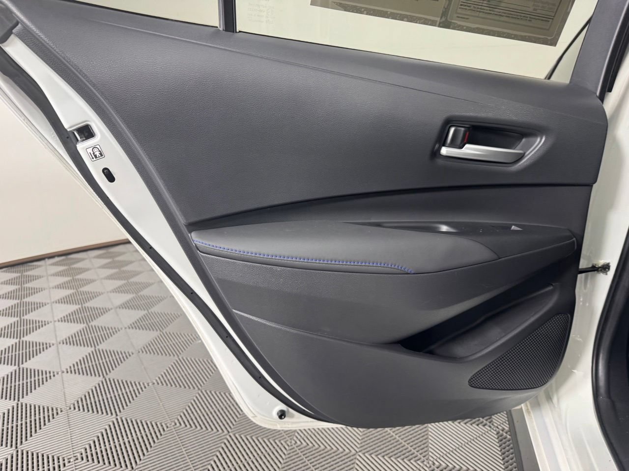 Used 2022 Toyota Corolla SE FWD image 22
