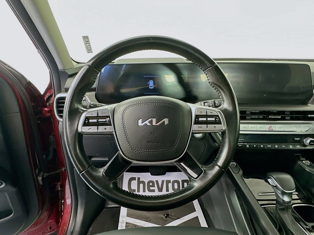 Used 2023 Kia Telluride S image 11