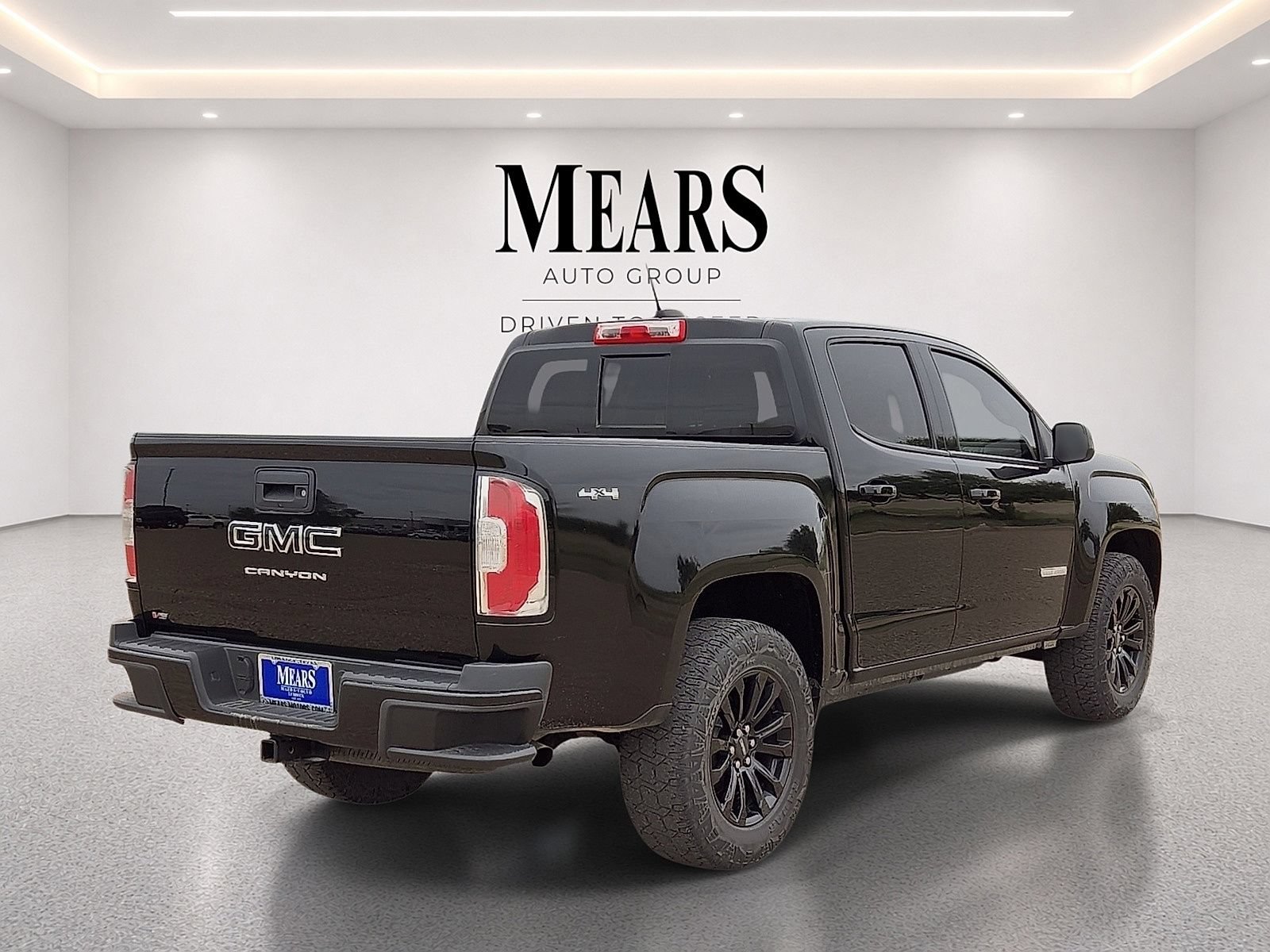 Used 2022 GMC Canyon Elevation w/ Elevation Premium Package AWD/4WD image 5