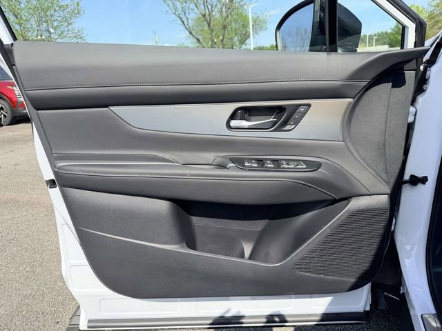 New 2026 Nissan Murano Platinum w/ Cargo Package AWD/4WD image 14