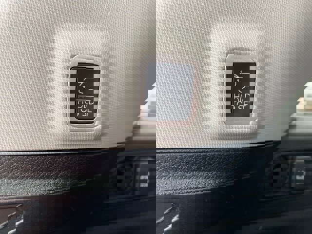 Used 2023 Jeep Grand Cherokee Limited w/ Black Appearance Package image 54