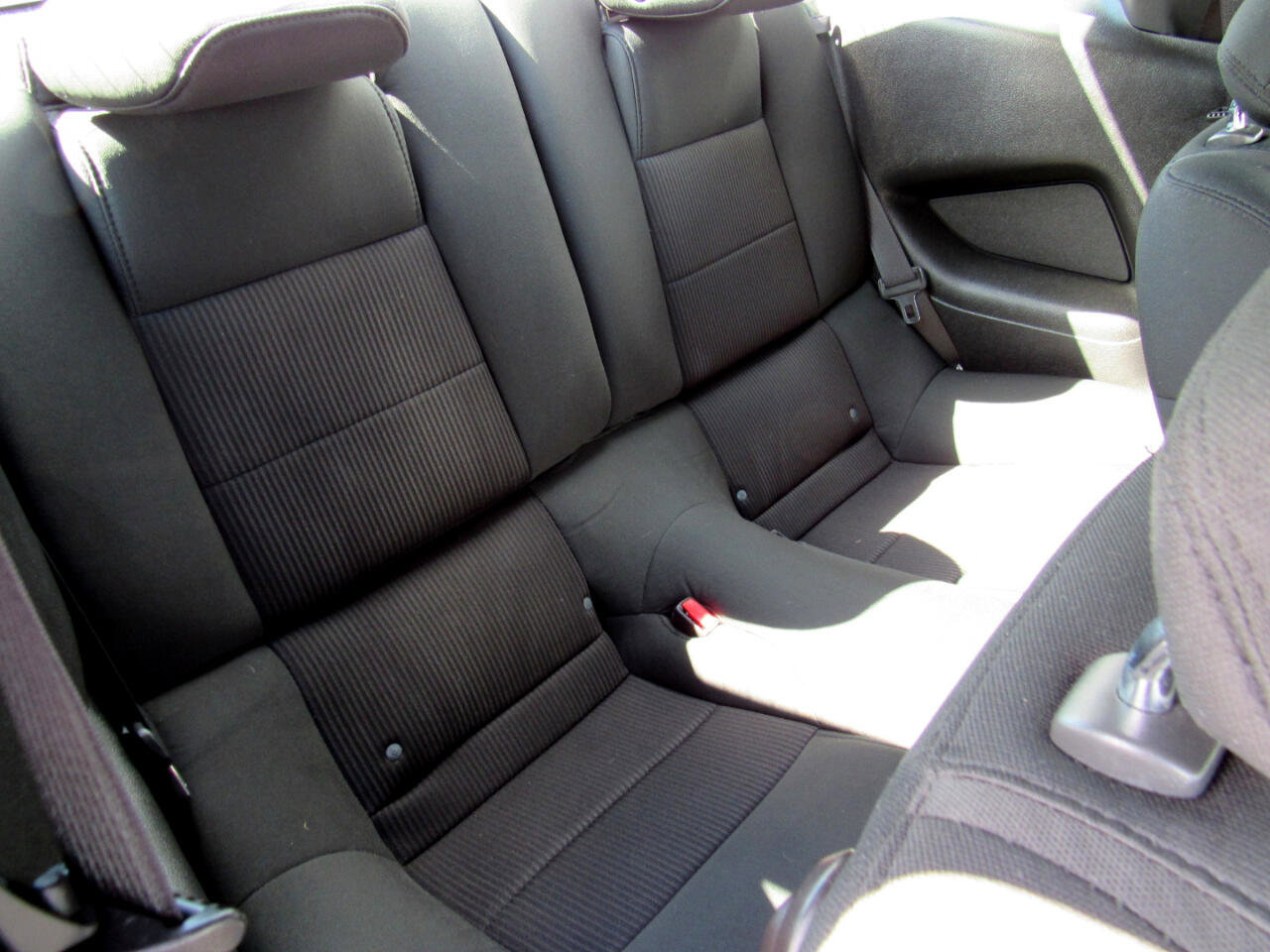 Used 2014 Ford Mustang Coupe image 22