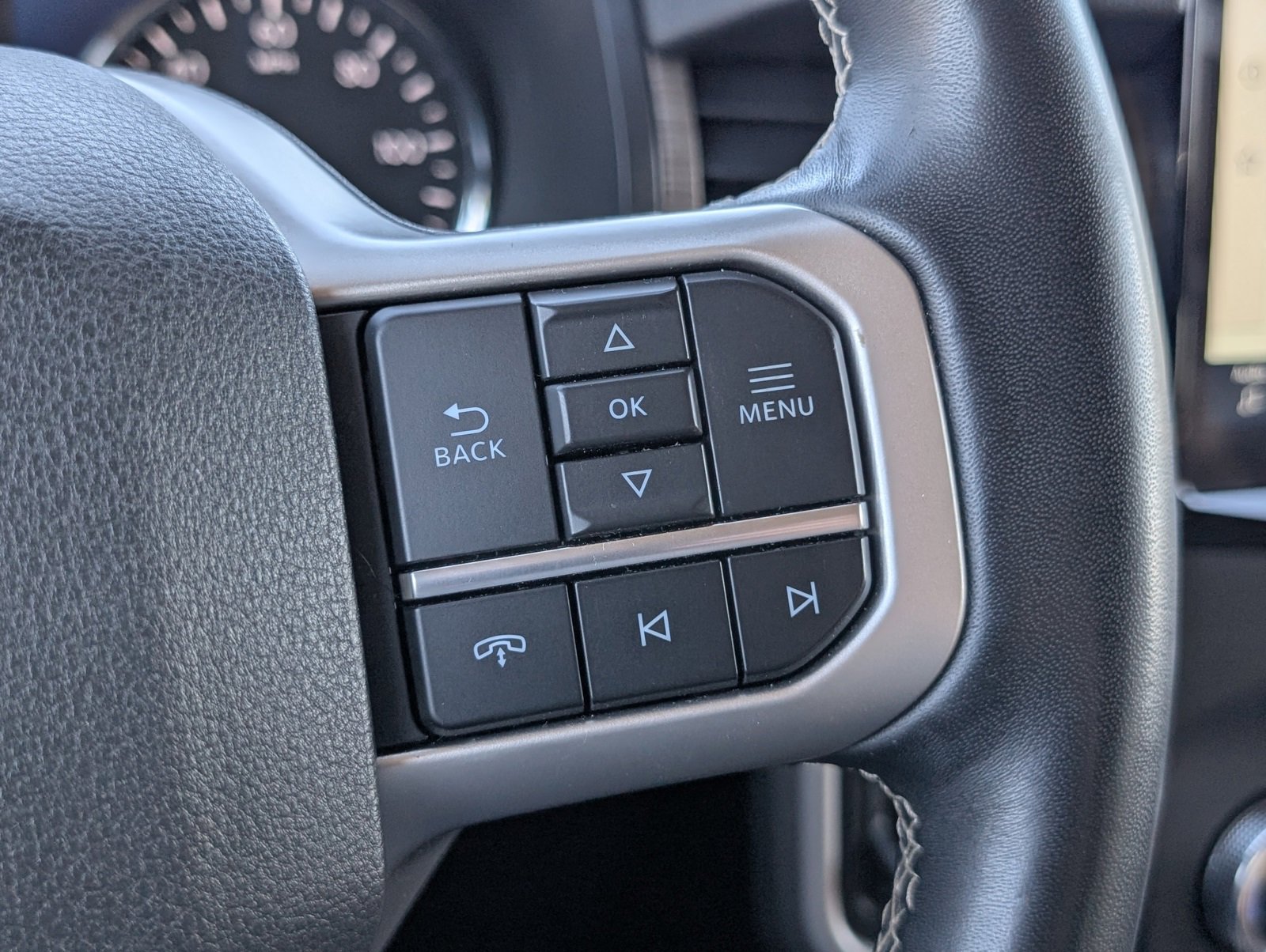 Used 2023 Ford Expedition Limited image 24