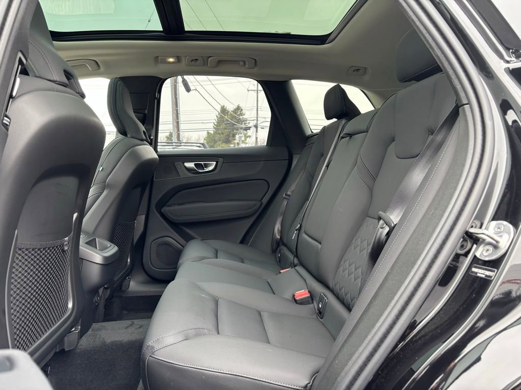 Certified 2026 Volvo XC60 B5 Plus w/ Protection Package Premier image 21
