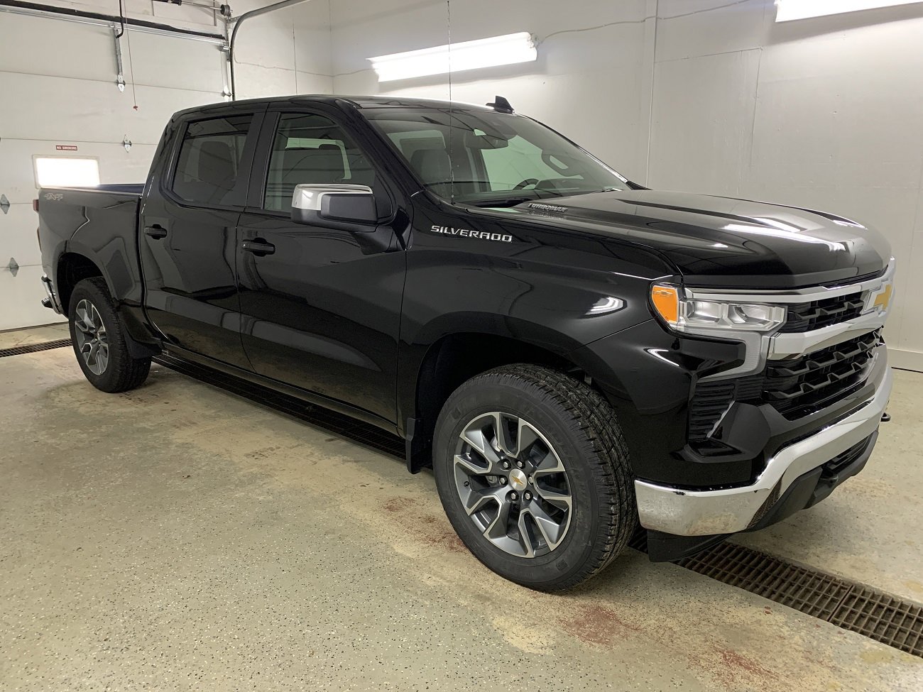 New 2026 Chevrolet Silverado 1500 LT image 1