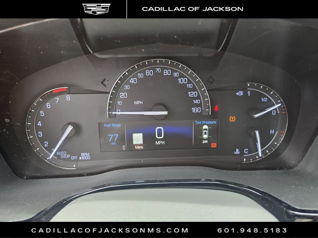 Used 2017 Cadillac XT5 Premium Luxury w/ Driver Assist Package FWD image 6