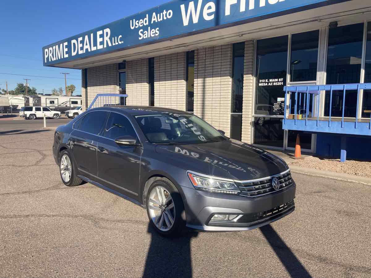 Used 2017 Volkswagen Passat 1.8T SEL Premium image 2