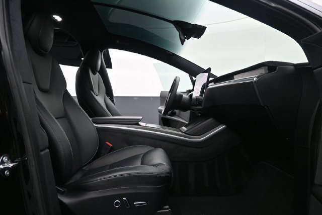 Used 2023 Tesla Model X Plaid AWD/4WD image 9