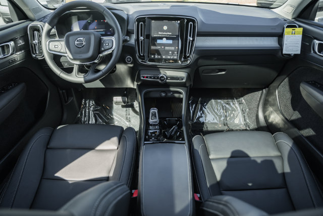 New 2026 Volvo XC40 B5 Ultra w/ Protection Package Premier AWD/4WD image 22