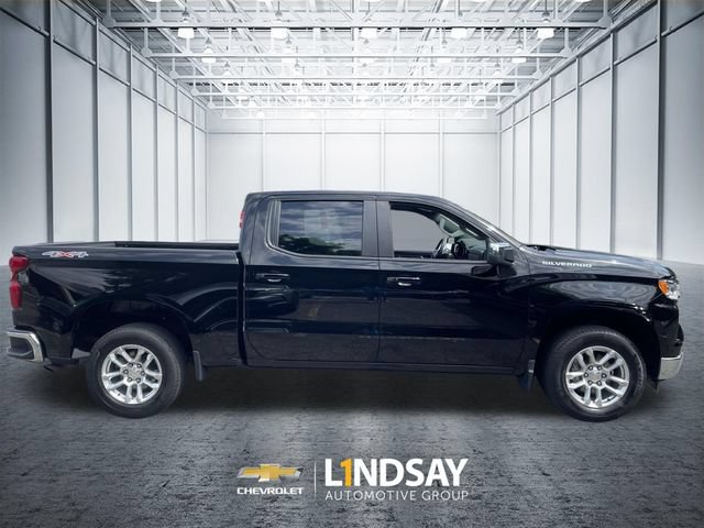 Used 2023 Chevrolet Silverado 1500 LT AWD/4WD image 9