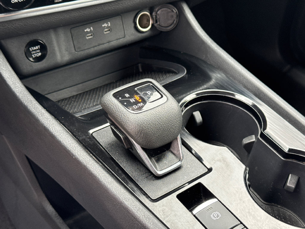 Certified 2025 Nissan Rogue SV AWD/4WD image 33