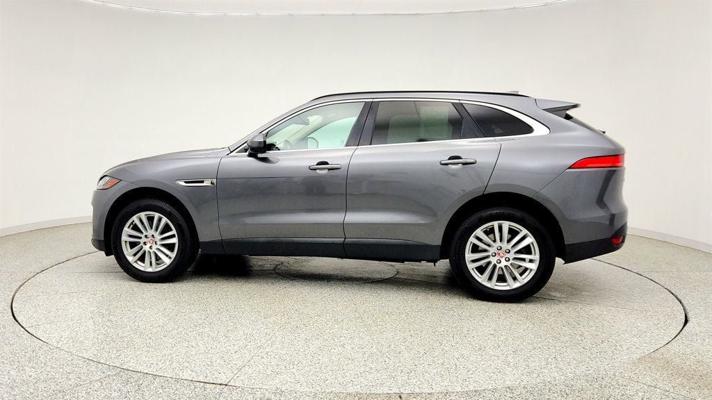 Used 2017 Jaguar F-PACE Prestige AWD/4WD image 8