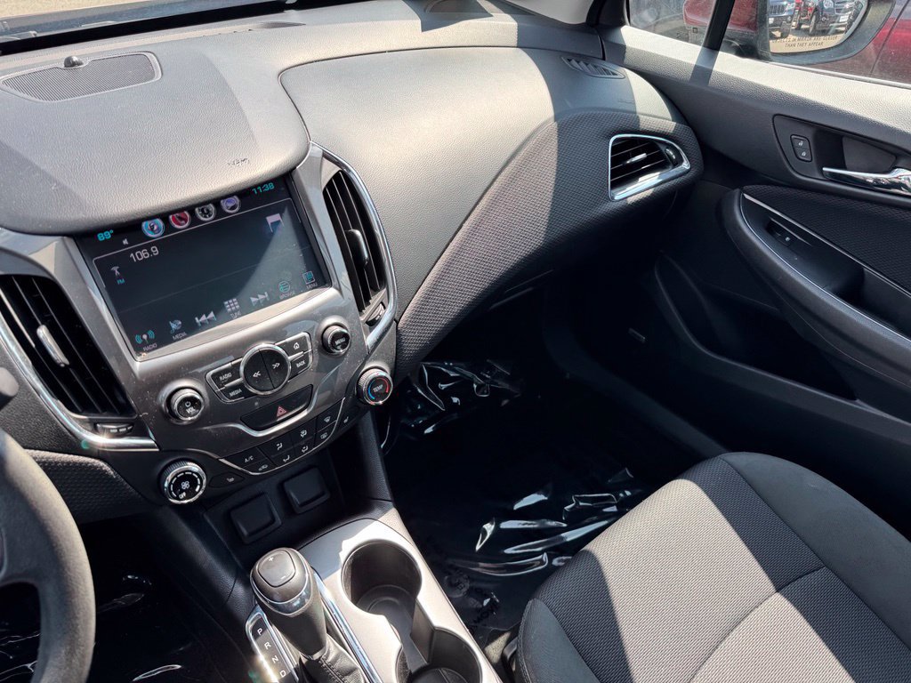 Used 2016 Chevrolet Cruze LT w/ Sun And Sound Package FWD image 25