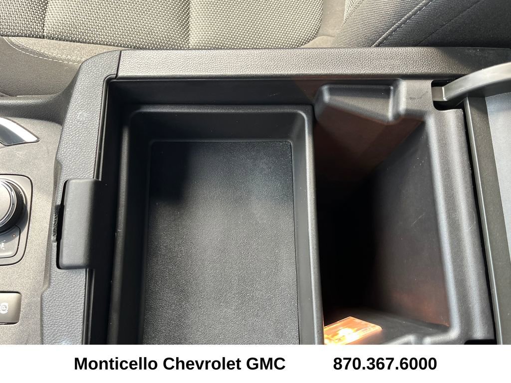 Used 2023 Chevrolet Traverse LT FWD image 22