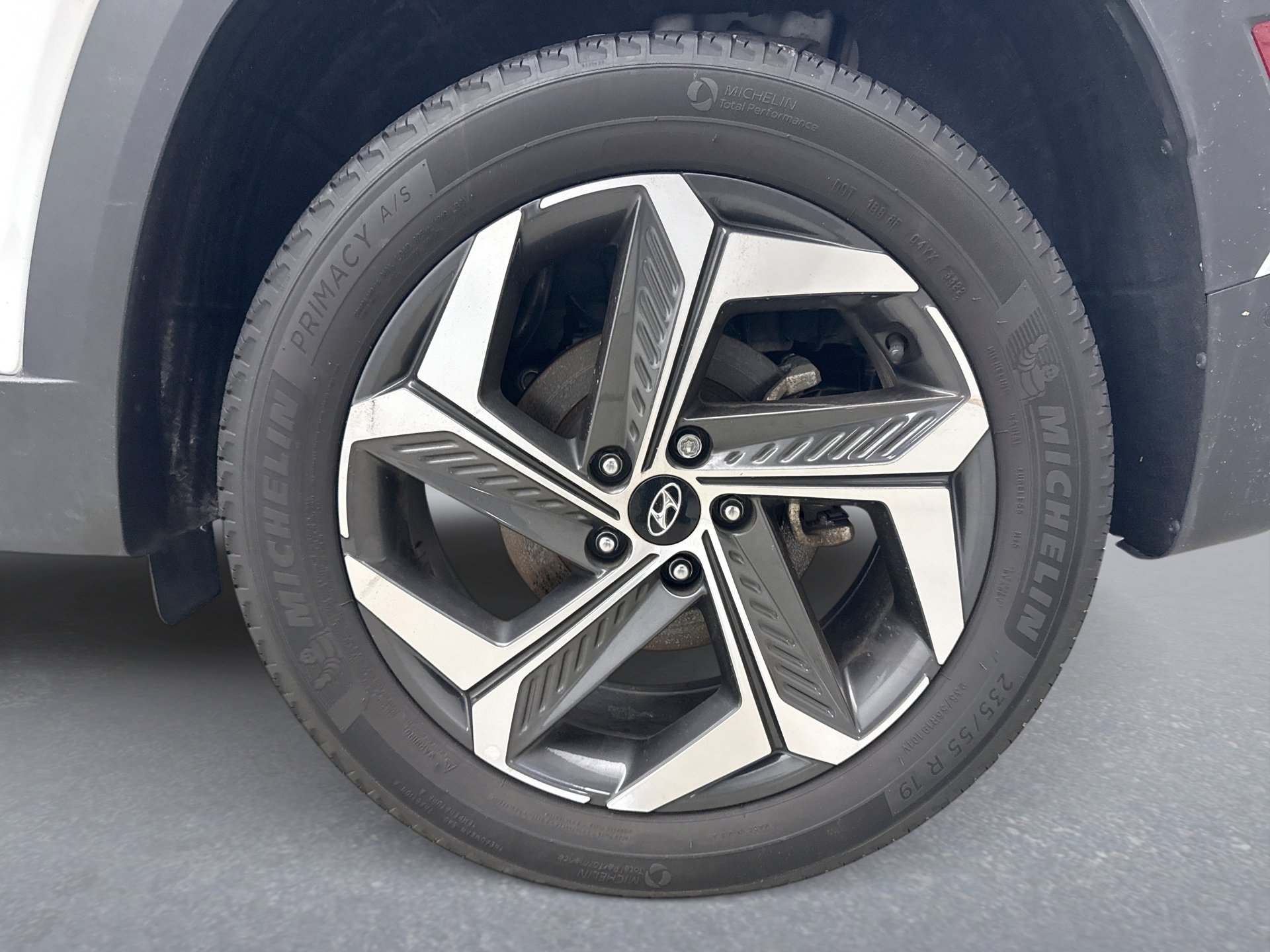 Used 2023 Hyundai Tucson Limited w/ Cargo Package image 11