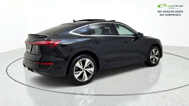 Used 2024 Audi Q8 e-tron Premium Plus w/ Premium Plus Package AWD/4WD image 9