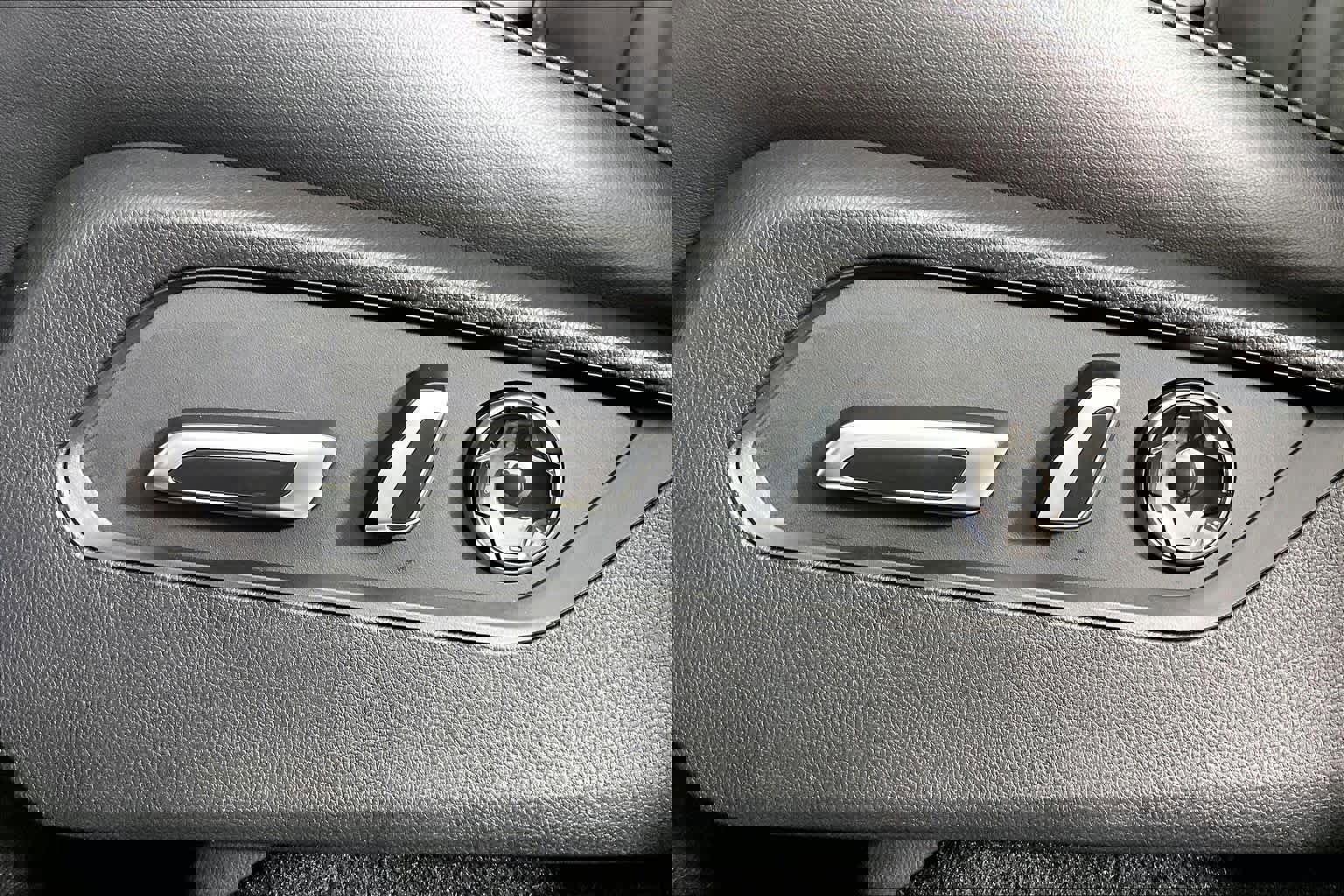 Used 2025 Acura MDX SH-AWD w/ Technology Package image 34