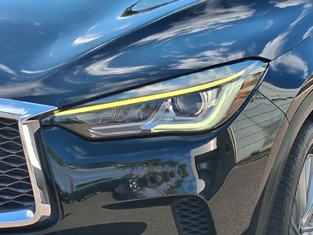 Used 2023 INFINITI QX50 Pure AWD/4WD image 7