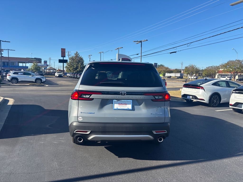 New 2026 Toyota Grand Highlander AWD Hybrid image 4