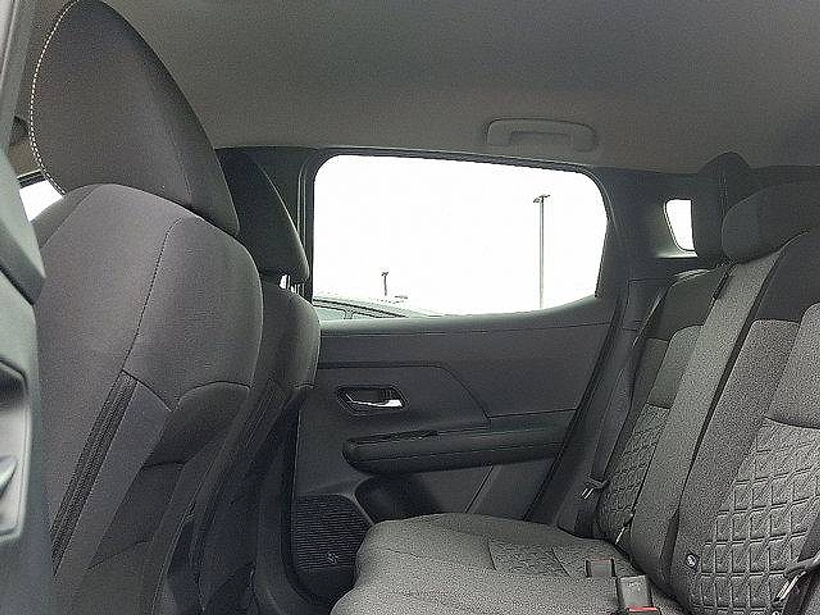 New 2025 Nissan Kicks SV image 7