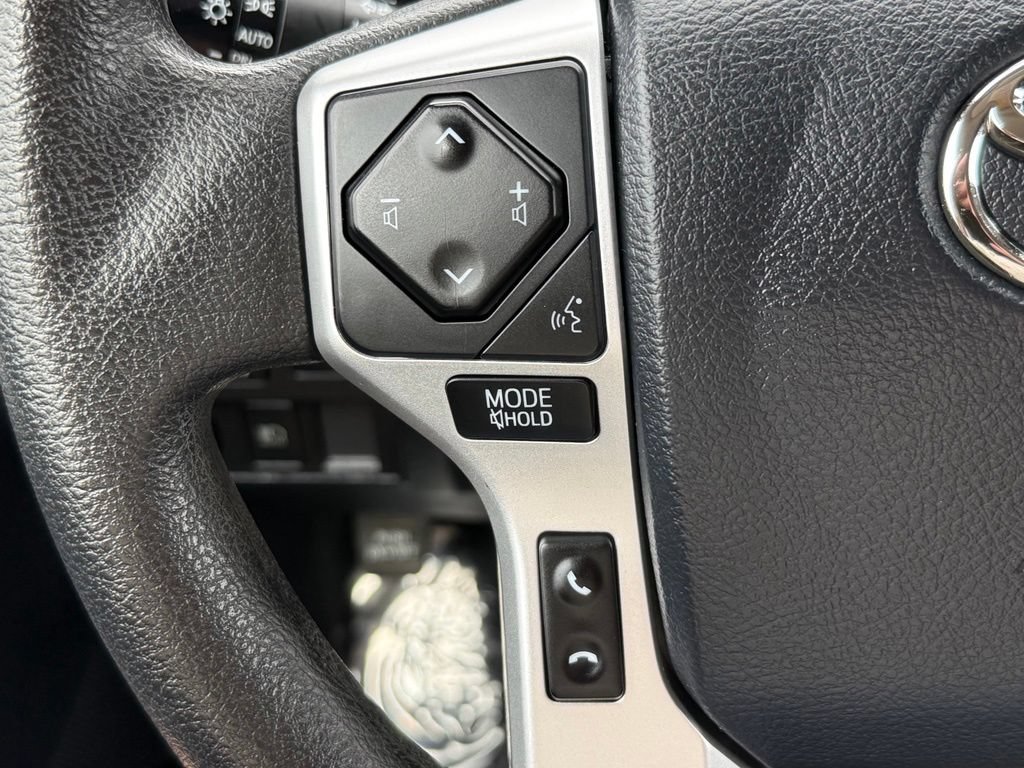 Used 2020 Toyota Tundra SR5 w/ SR5 Upgrade Package AWD/4WD image 26