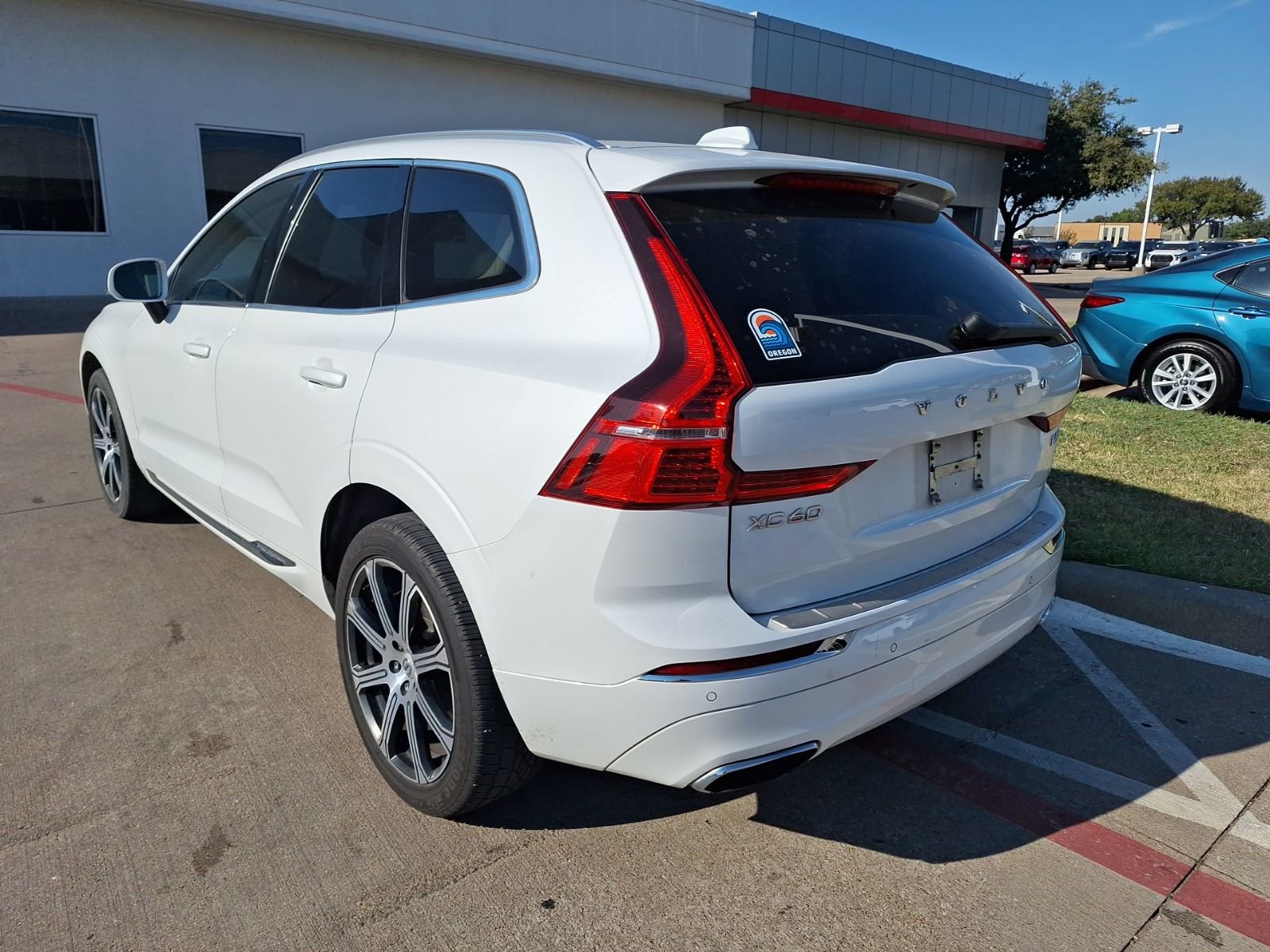 Used 2020 Volvo XC60 T6 Inscription w/ Protection Package Premier image 4