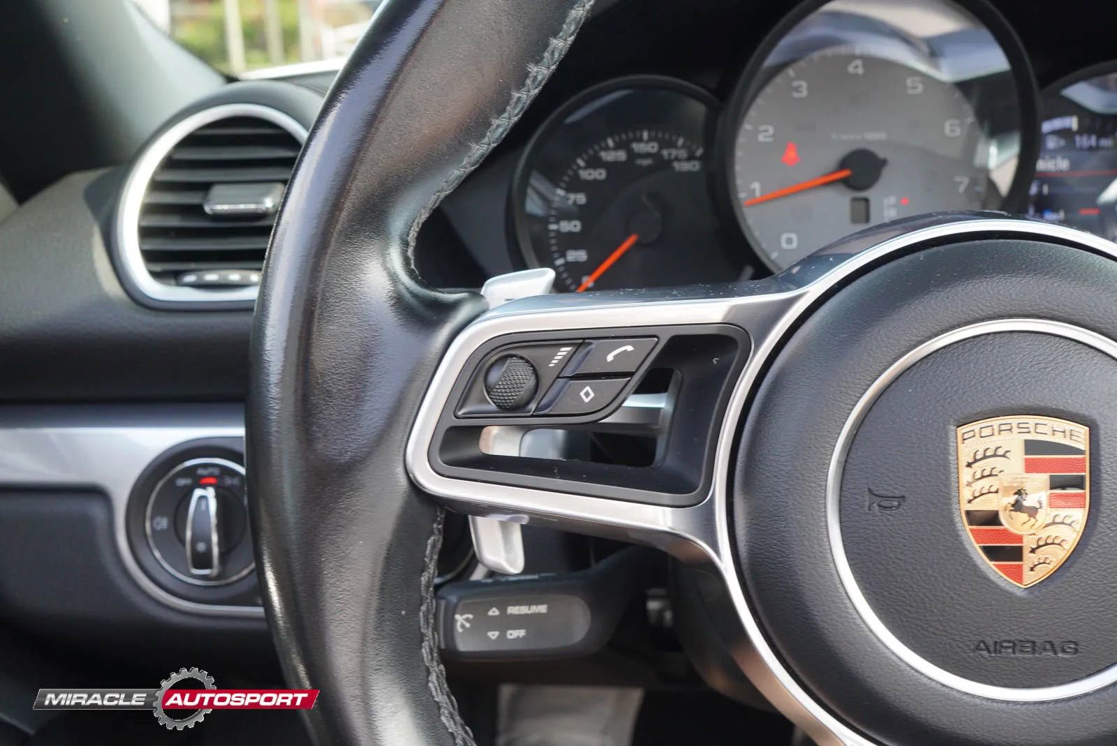 Used 2018 Porsche 718 Boxster S RWD image 33