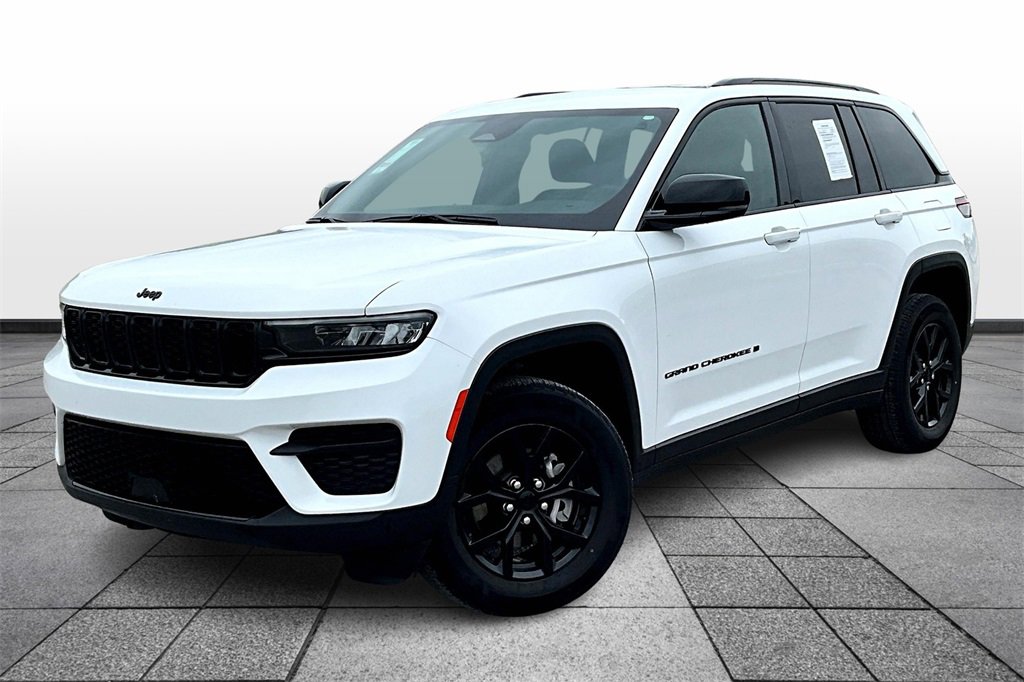 Used 2024 Jeep Grand Cherokee Altitude