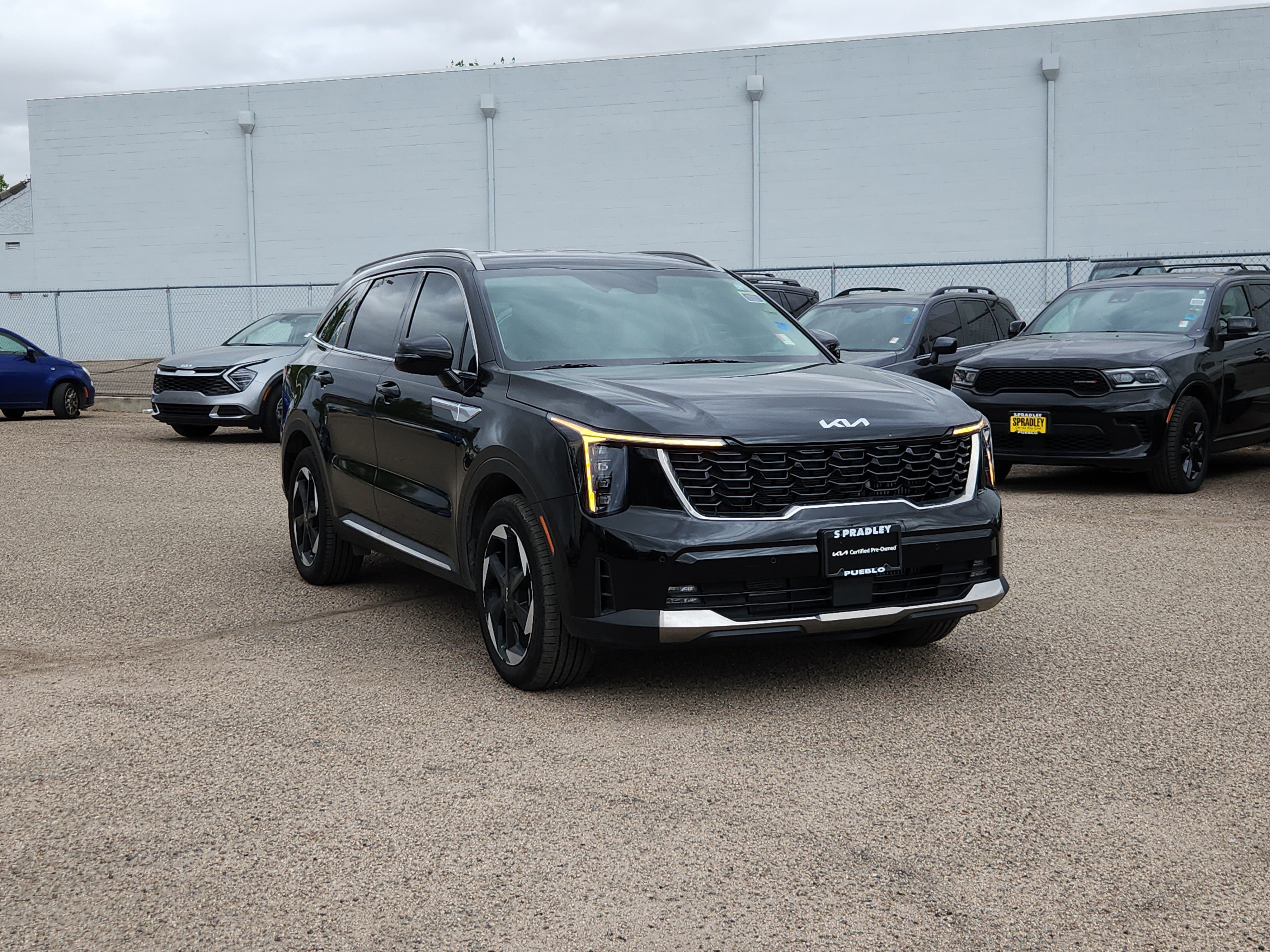 Used 2025 Kia Sorento EX AWD/4WD image 4