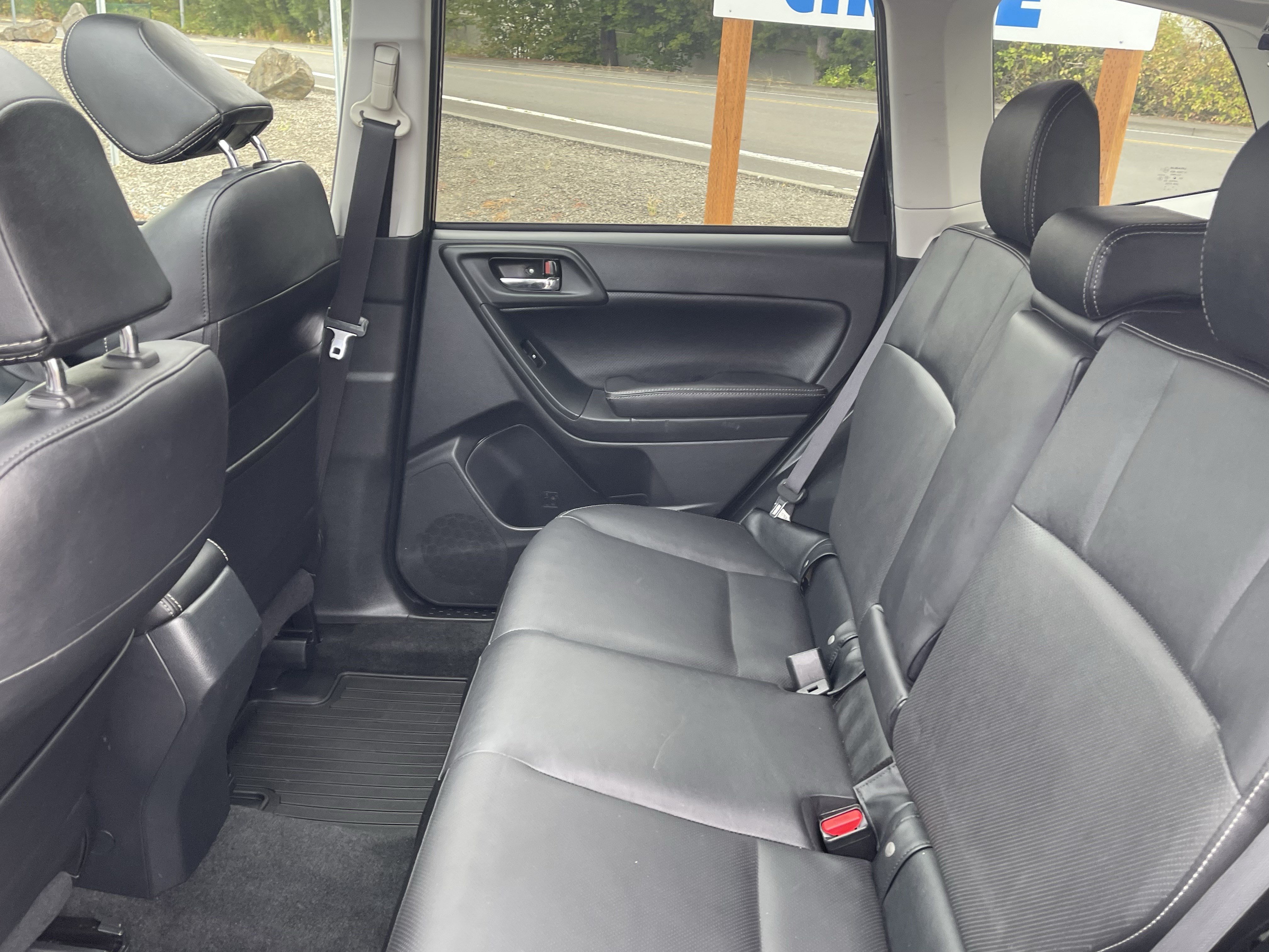 Used 2016 Subaru Forester 2.5i Limited w/ Popular Package #1 AWD/4WD image 14