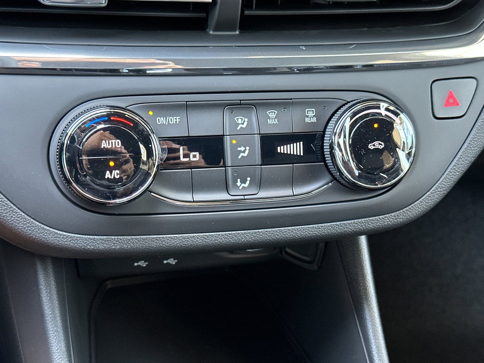 New 2026 Buick Envista Sport Touring FWD image 20