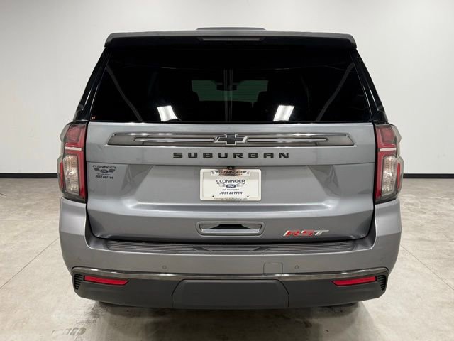 Used 2022 Chevrolet Suburban RST w/ Luxury Package AWD/4WD image 10
