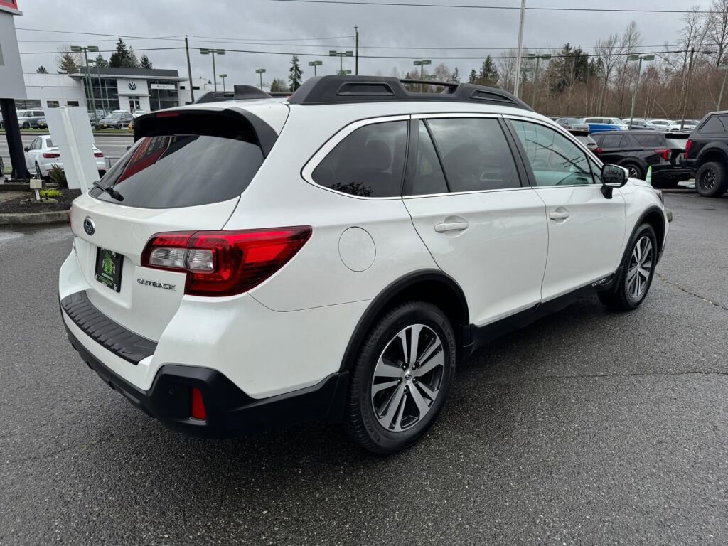 Used 2018 Subaru Outback 2.5i Limited image 5