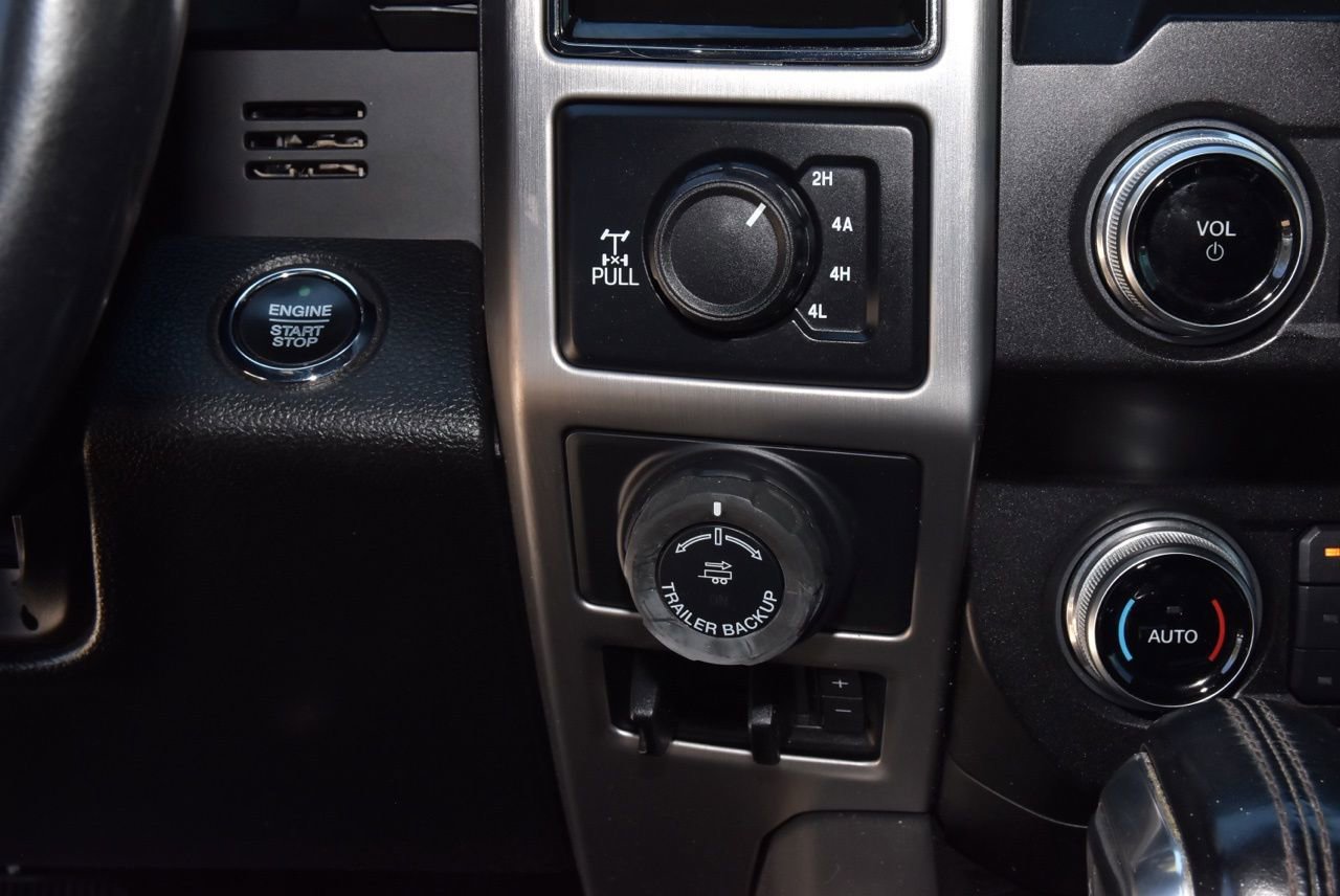 Used 2020 Ford F150 Platinum w/ Equipment Group 701A Luxury image 30