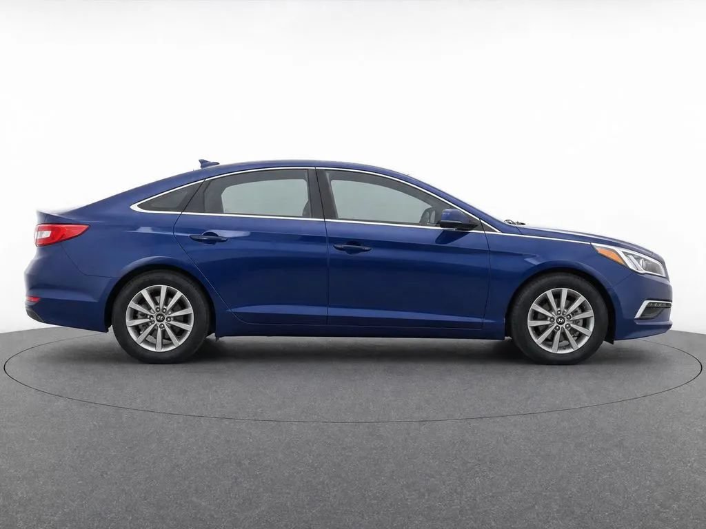 Used 2017 Hyundai Sonata ECO w/ Cargo Package FWD image 9