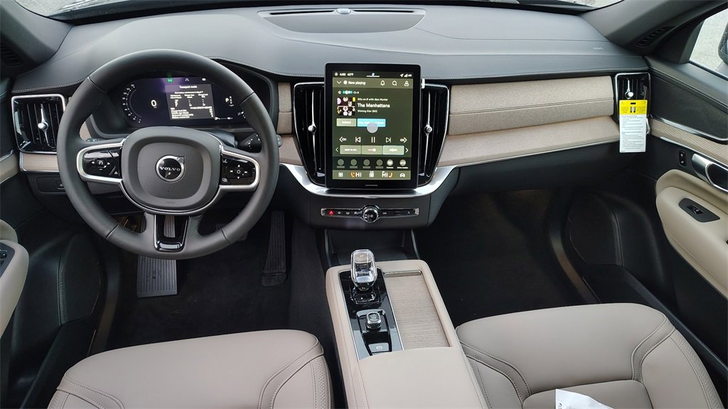 New 2026 Volvo XC90 B5 Plus image 11