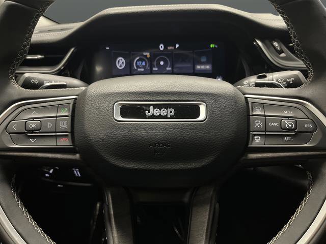 Used 2024 Jeep Grand Cherokee Limited 4xe AWD/4WD image 17