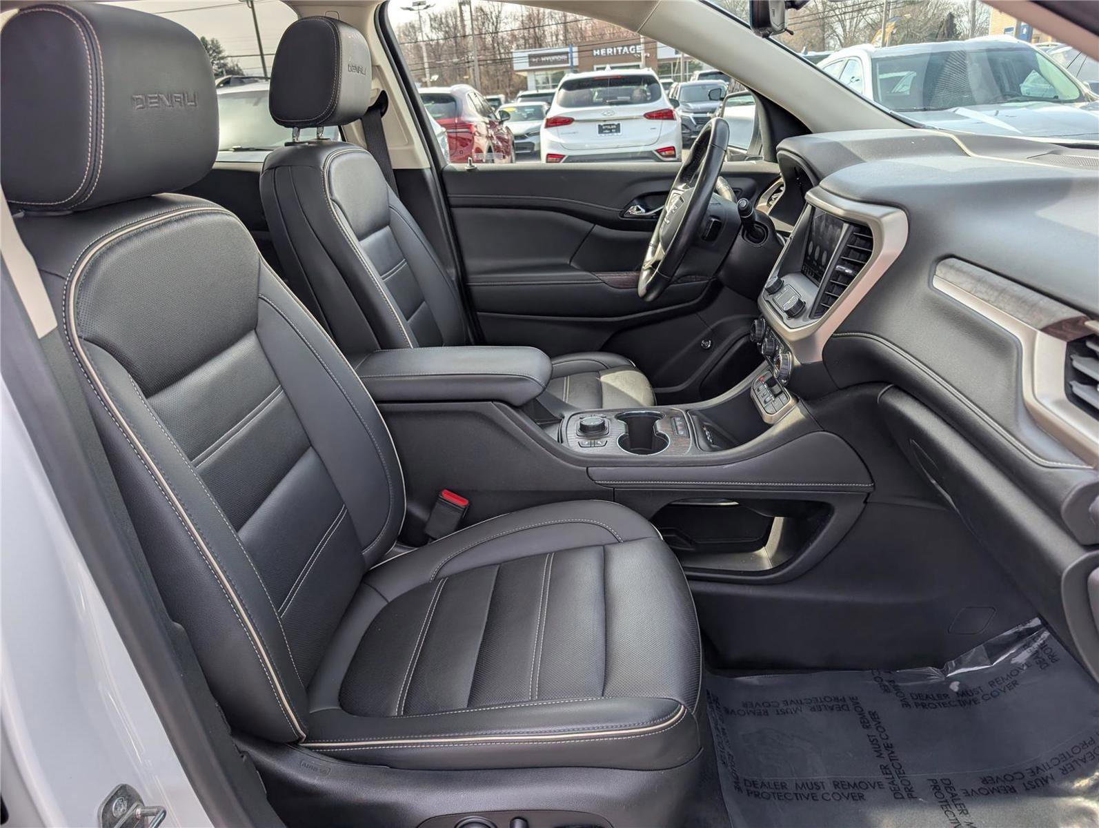 Used 2021 GMC Acadia Denali w/ Denali Ultimate Package image 10