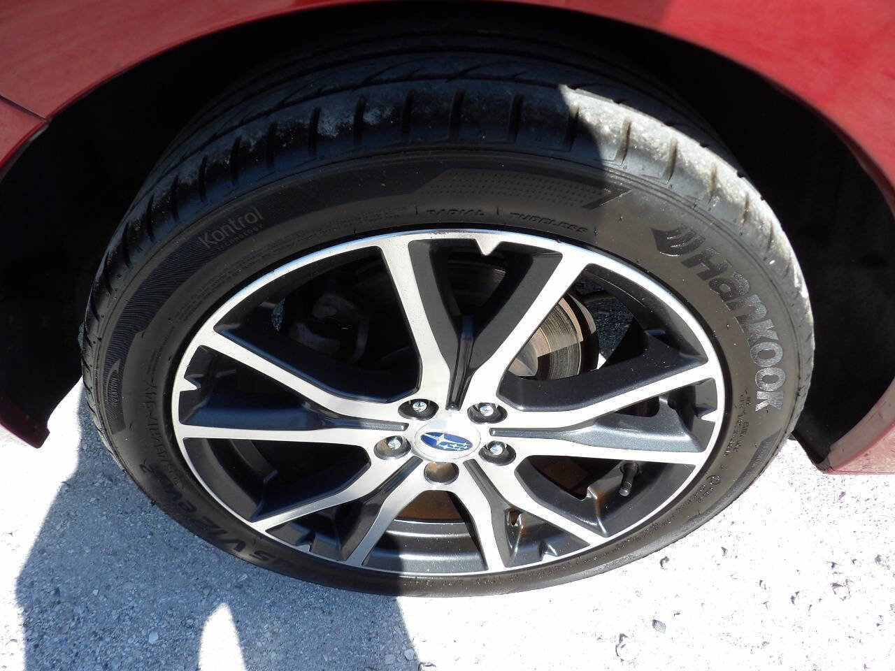 Used 2017 Subaru Impreza 2.0i Limited image 14