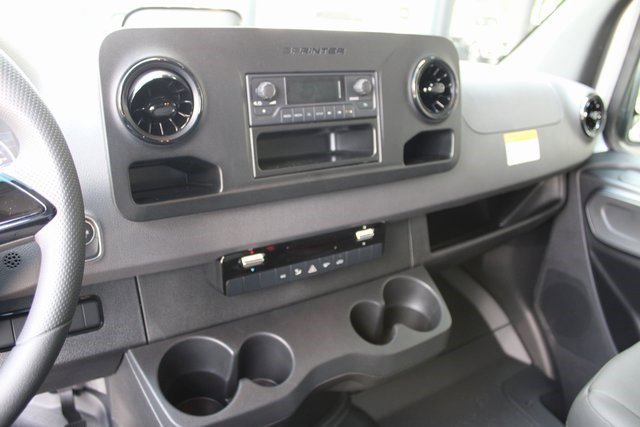 New 2025 Mercedes-Benz Sprinter 2500 image 9