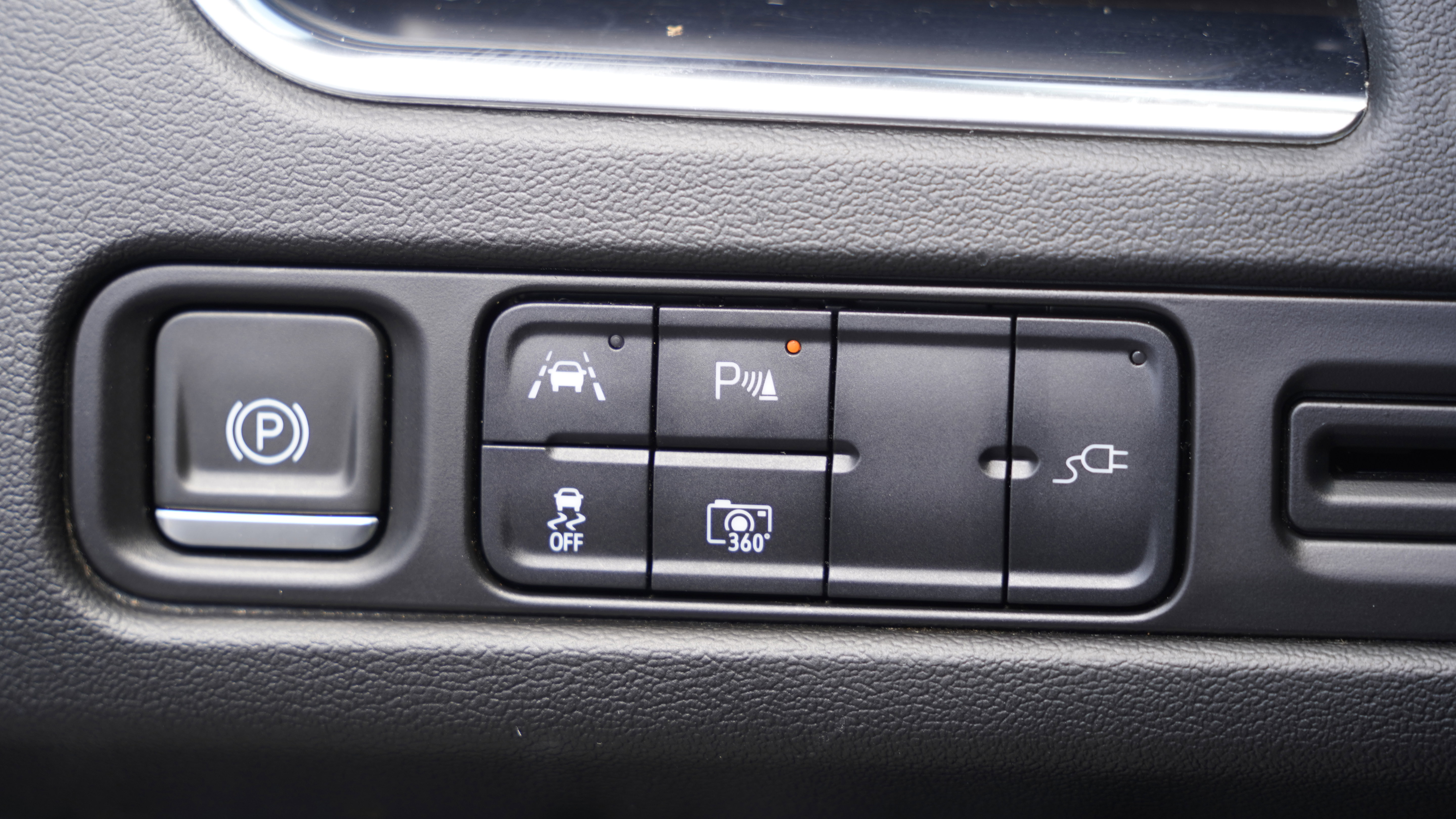 Used 2022 Chevrolet Tahoe LT w/ Luxury Package RWD image 18