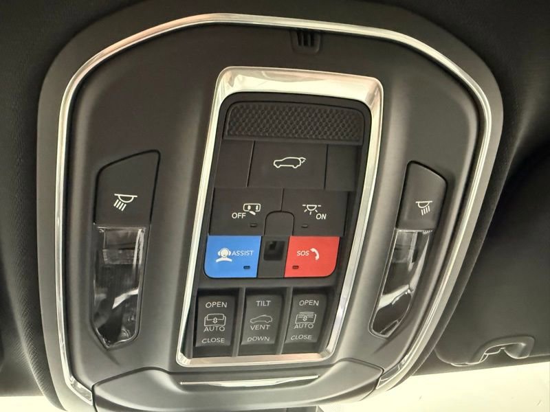 New 2026 Jeep Cherokee Overland image 37