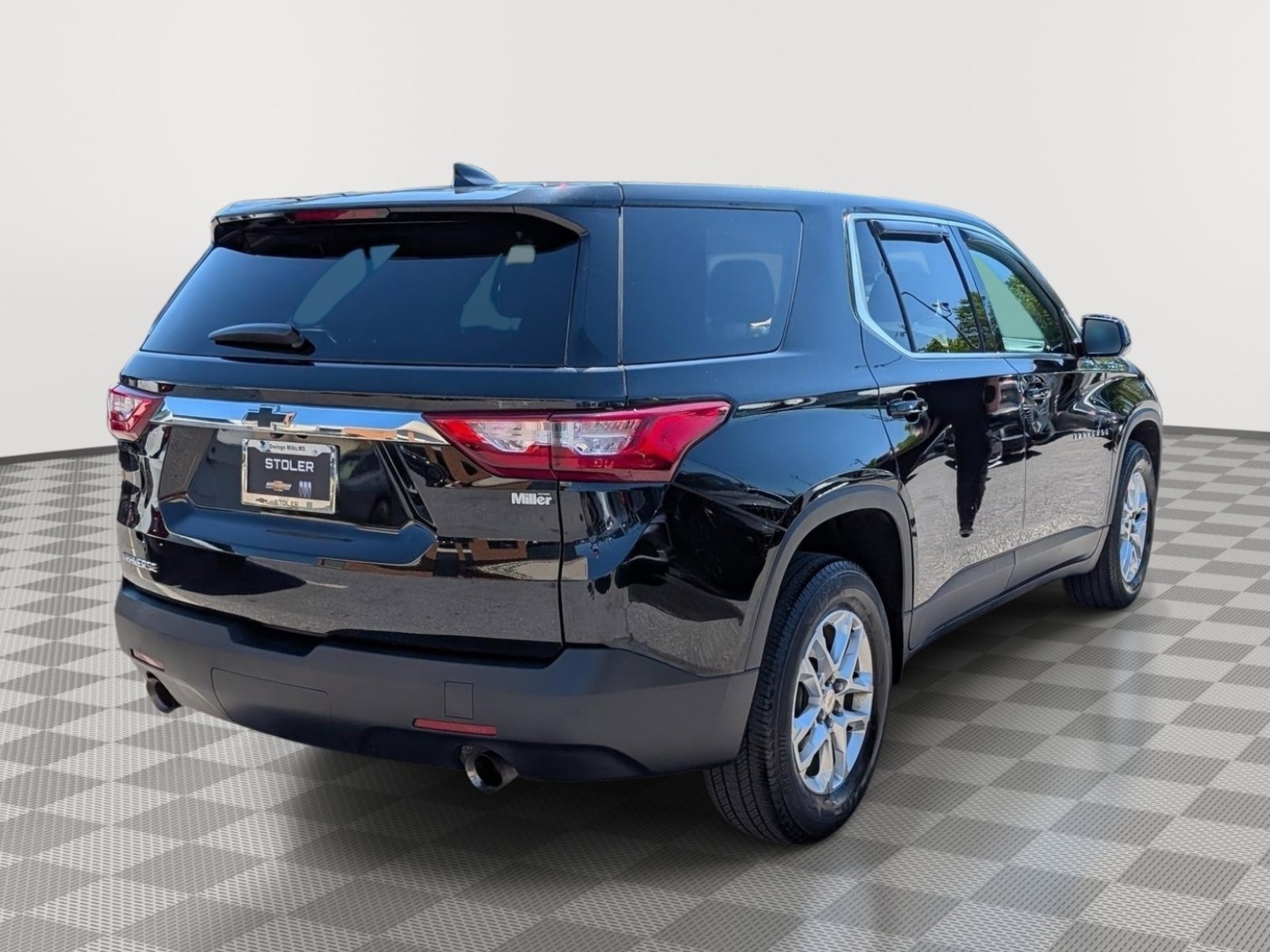 Used 2018 Chevrolet Traverse LS FWD image 5