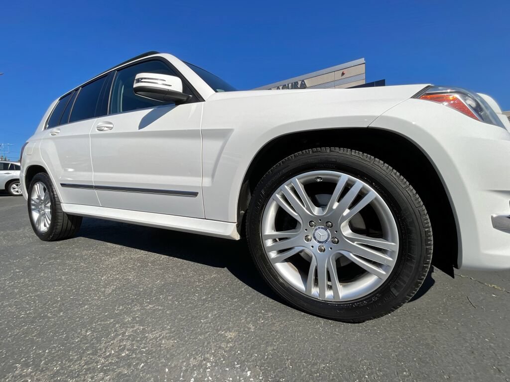 Used 2014 Mercedes-Benz GLK 350 4MATIC image 9