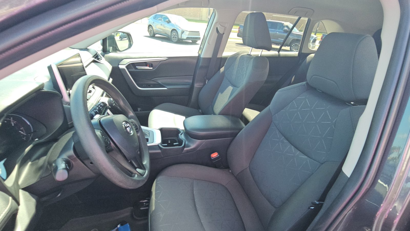 Certified 2025 Toyota RAV4 XLE AWD/4WD image 24
