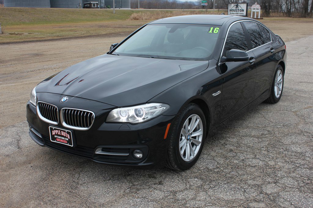 Used 2016 BMW 528i xDrive Sedan image 2